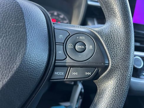 Used 2024 Toyota Corolla LE FWD image 18