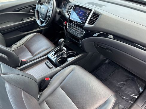 Used 2019 Honda Ridgeline Black Edition image 32