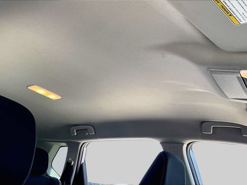 Used 2023 Nissan Rogue S FWD image 13