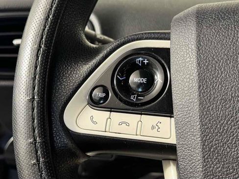 Used 2017 Toyota Prius Two FWD image 16