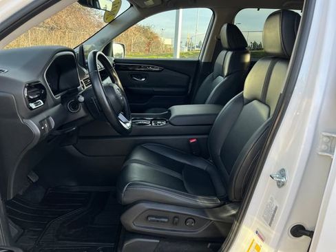 Used 2023 Honda Pilot EX-L image 17