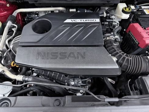 Used 2023 Nissan Rogue Platinum FWD image 13