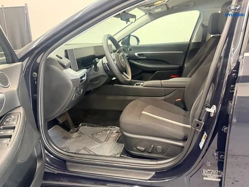 Used 2025 Hyundai Sonata SEL FWD image 13