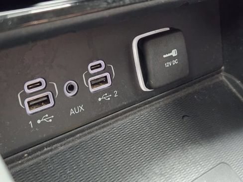 Used 2023 Jeep Grand Cherokee L Laredo RWD image 21
