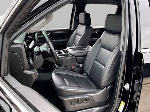 Certified 2025 GMC Sierra 1500 SLT AWD/4WD image 8