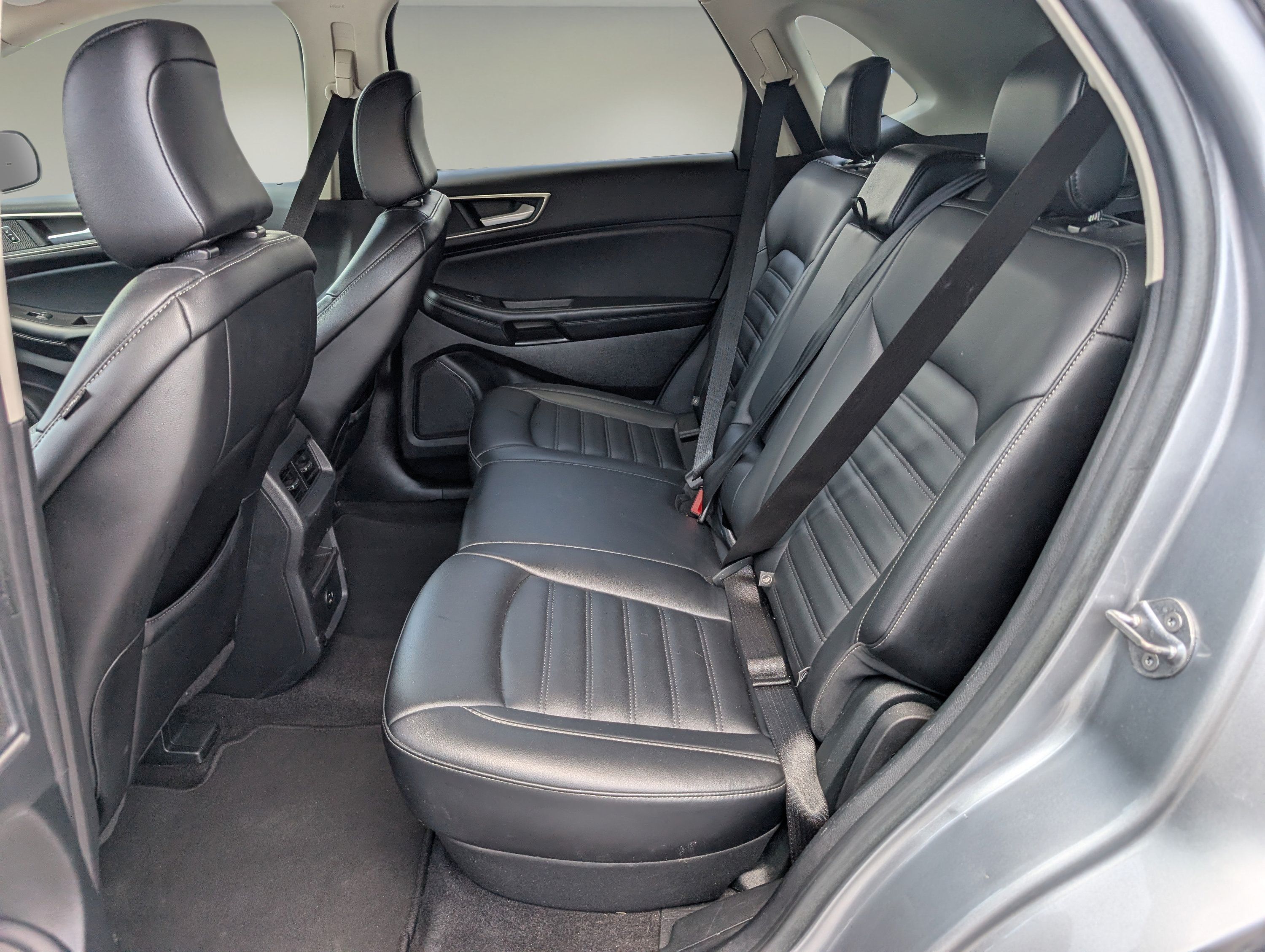 Used 2022 Ford Edge SEL AWD/4WD image 11