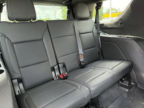 Used 2021 GMC Yukon Denali w/ Denali Premium Package AWD/4WD image 28