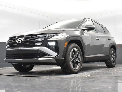 Used 2025 Hyundai Tucson SEL AWD/4WD image 39