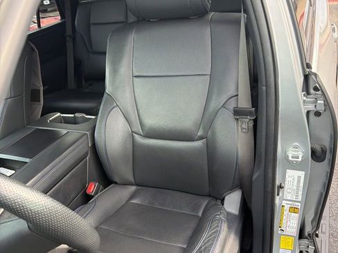 Used 2023 Toyota Sequoia Platinum image 5