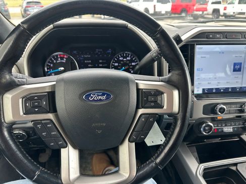 Used 2022 Ford F550 4x4 Crew Cab Super Duty w/ Lariat Value Package image 11