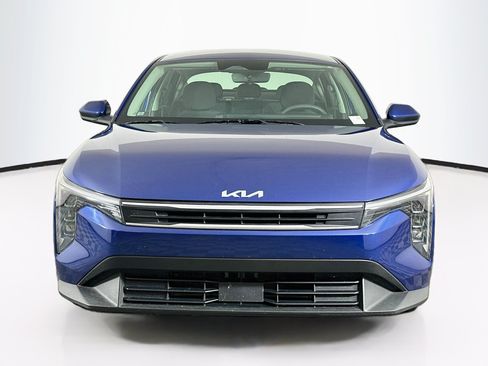 Used 2025 Kia K4 FWD image 2