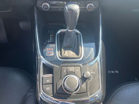 Used 2022 MAZDA CX-9 Touring w/ Touring Premium Package image 21