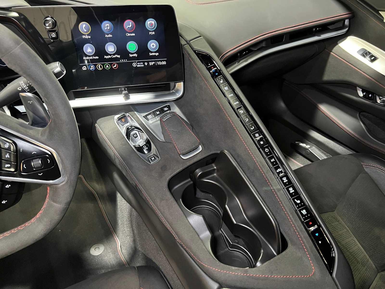 Used 2021 Chevrolet Corvette Stingray Premium Cpe w/ Z51 Performance Package RWD image 29