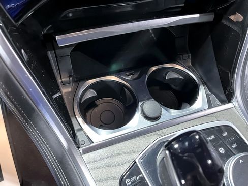 Used 2022 BMW 840i Convertible w/ Driving Assistance Package image 25