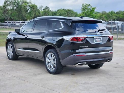 Certified 2023 Buick Enclave Essence w/ Experience Buick Package FWD image 6