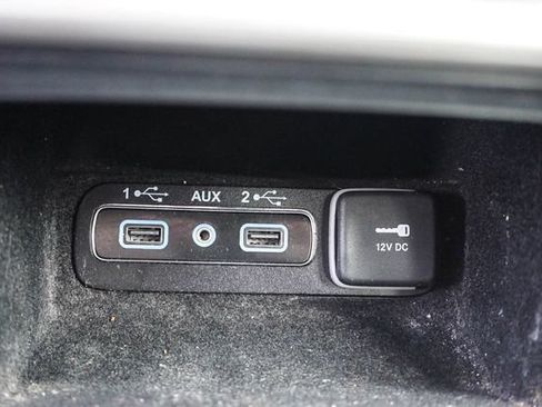 Used 2021 Jeep Grand Cherokee Laredo RWD image 21