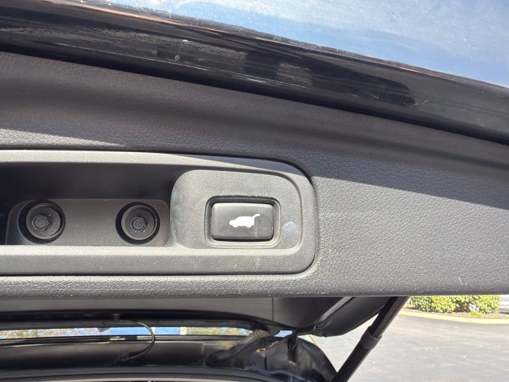 Used 2017 Honda Pilot Elite image 39