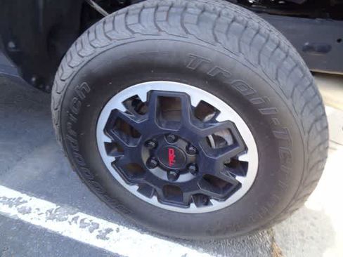 Used 2024 Toyota Tacoma TRD Off-Road w/ TRD Off Road Upgrade Package AWD/4WD image 24