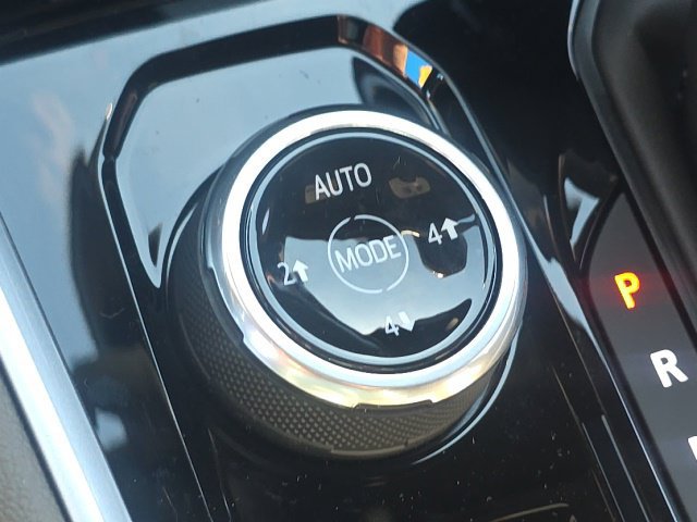 New 2026 Chevrolet Colorado ZR2 w/ Midnight Edition AWD/4WD image 26