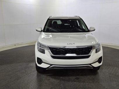 Used 2022 Kia Seltos EX