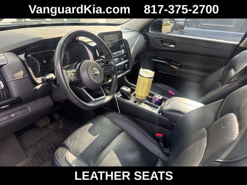 Used 2022 Nissan Pathfinder SV w/ SV Black Package FWD image 3