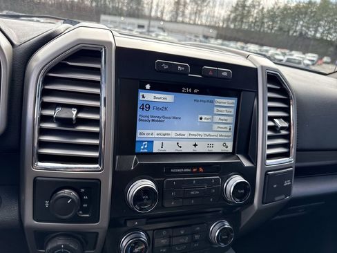 Used 2016 Ford F150 Lariat w/ Equipment Group 502A Luxury image 28