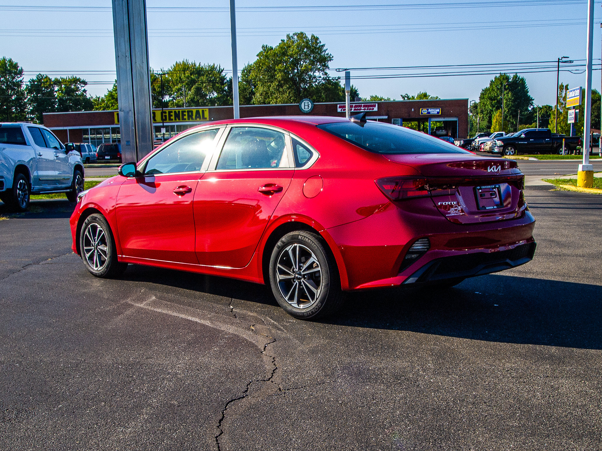 Used 2024 Kia Forte LXS w/ LXS Technology Package FWD image 5