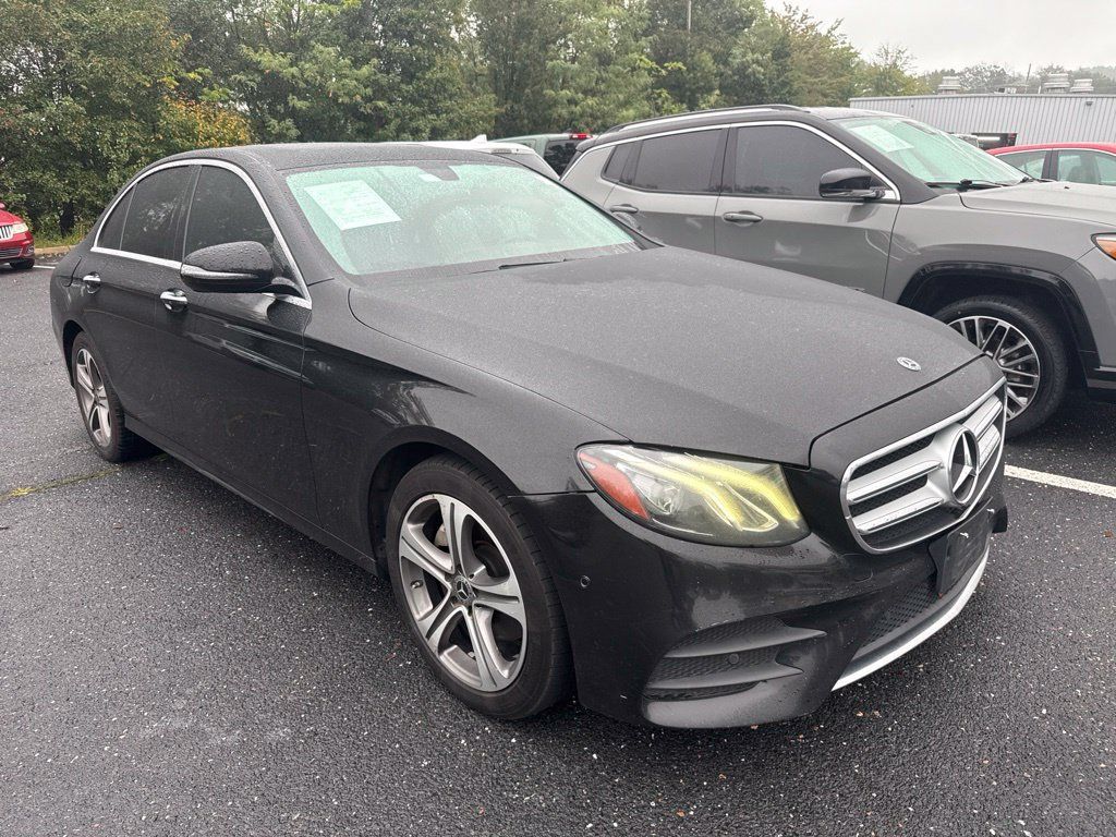 Used 2018 Mercedes-Benz E 300 4MATIC image 1