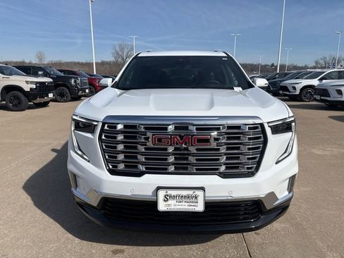 New 2026 GMC Acadia Denali w/ Super Cruise Package image 8