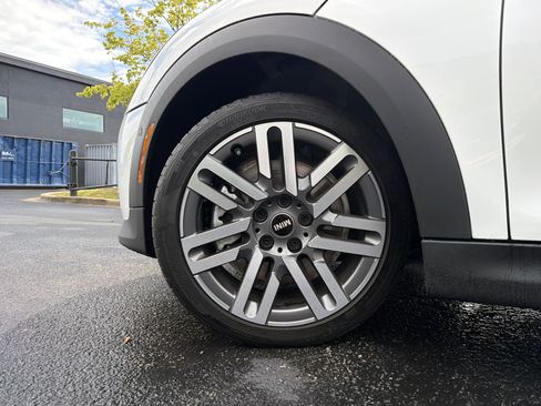 Certified 2026 MINI Cooper 2-Door Hardtop FWD image 17