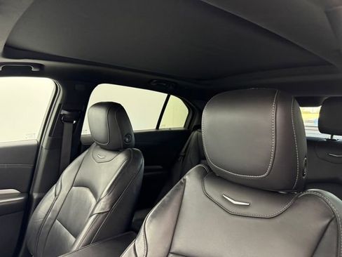 Used 2022 Cadillac XT4 Premium Luxury w/ Enhanced Visibility Package image 5