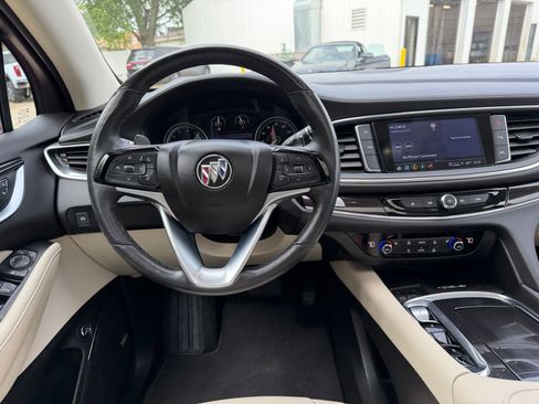 Used 2023 Buick Enclave Essence w/ Experience Buick Package AWD/4WD image 13