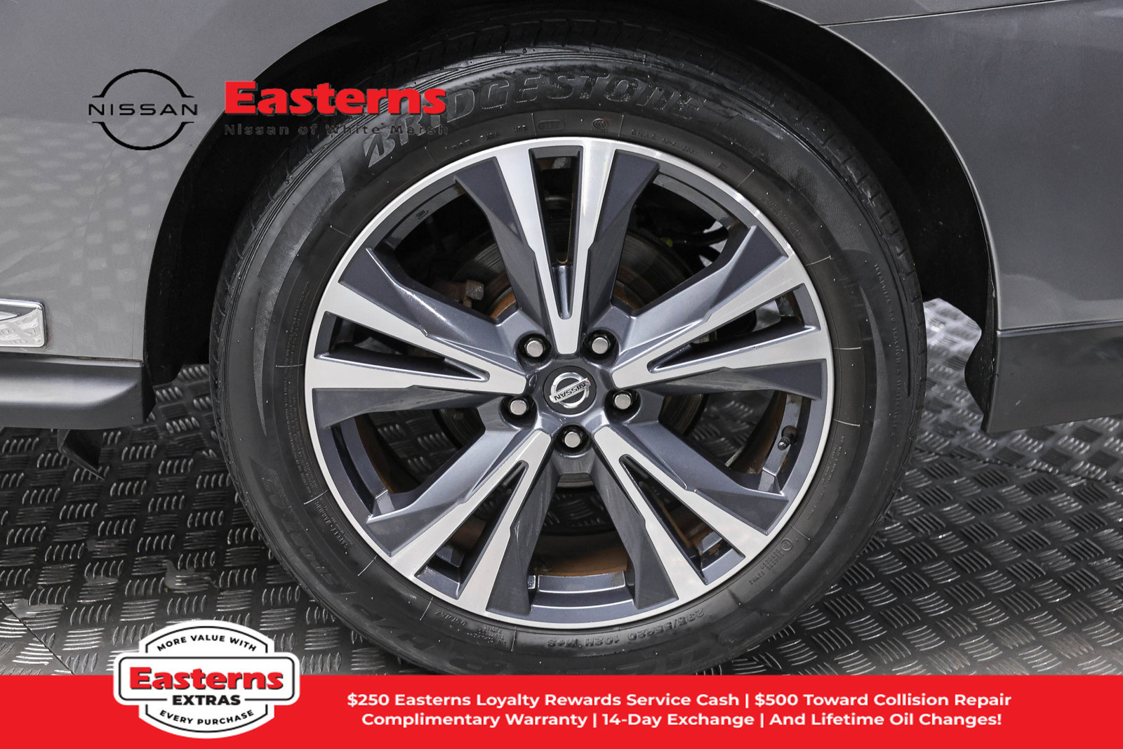 Used 2020 Nissan Pathfinder Platinum AWD/4WD image 8