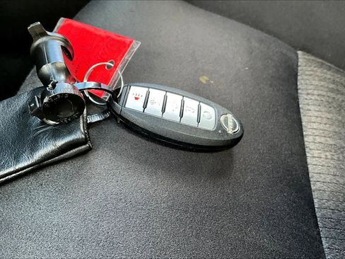 Used 2024 Nissan Altima 2.5 SV w/ SV Premium Package image 15