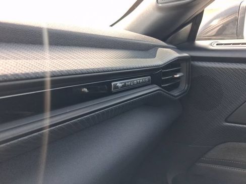 Used 2024 Ford Mustang Coupe RWD image 21