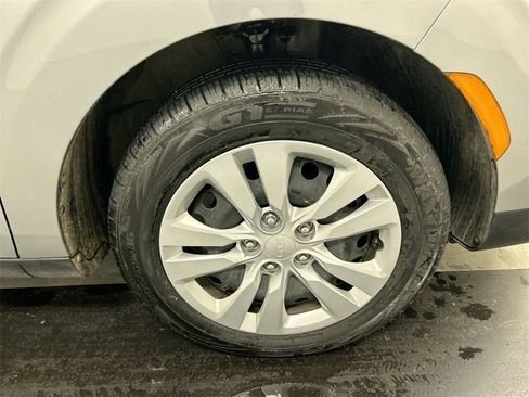 Certified 2023 Kia Soul LX image 8
