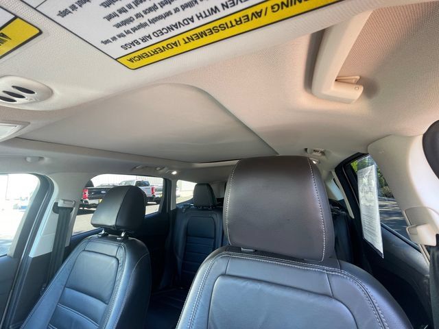 Used 2017 Ford Escape Titanium w/ Canadian Touring Package AWD/4WD image 12