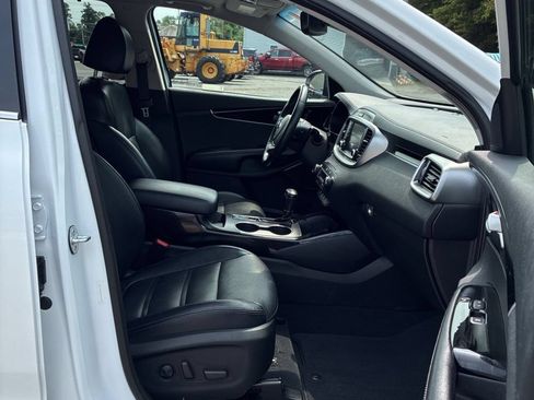 Used 2019 Kia Sorento SX w/ SX Touring Package AWD/4WD image 6