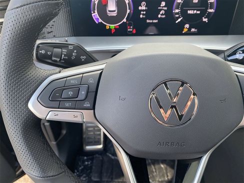 New 2026 Volkswagen Tiguan SE R-Line image 20