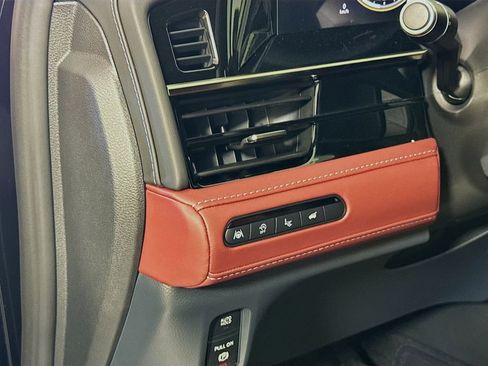 New 2026 INFINITI QX80 Autograph w/ Premium Cargo Package image 12