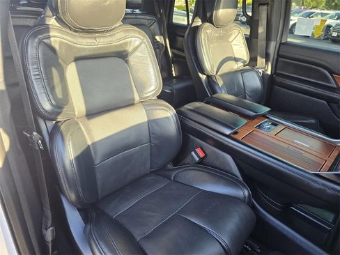 Used 2019 Lincoln Navigator Reserve w/ Cargo Package image 30