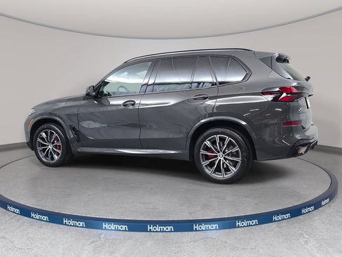 New 2026 BMW X5 xDrive40i w/ M Sport Package AWD/4WD image 7