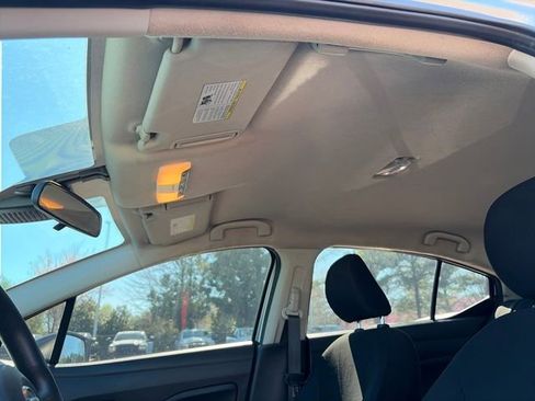 Used 2021 Nissan Versa S image 18