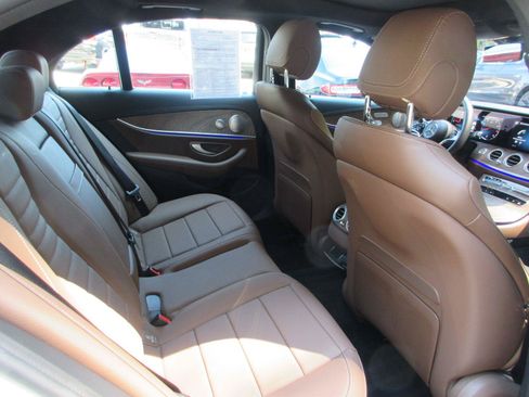 Used 2023 Mercedes-Benz E 350 Sedan image 18