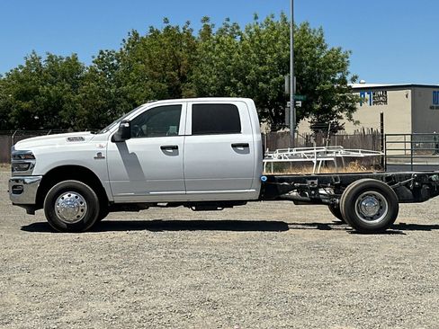 New 2025 RAM 3500 Tradesman w/ Chrome Appearance Group image 6