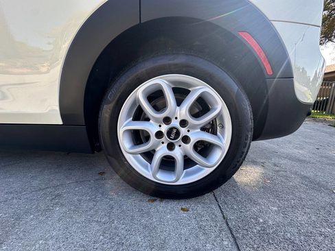 Used 2019 MINI Cooper Clubman image 19