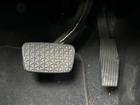 Certified 2024 Chevrolet Equinox RS w/ RS Leather Package image 45