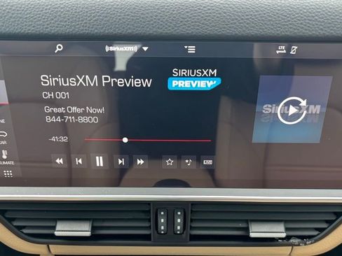 Used 2019 Porsche Cayenne S image 17