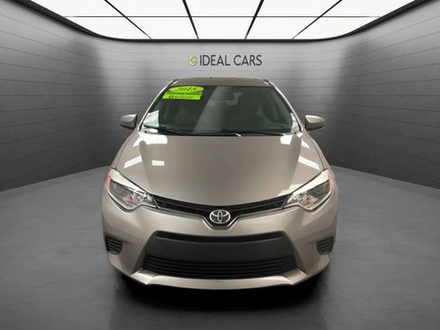 Used 2015 Toyota Corolla LE FWD image 2