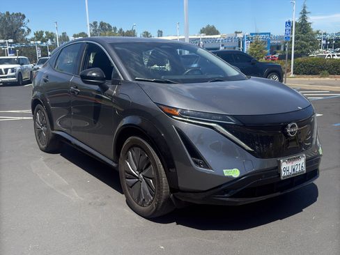 Certified 2023 Nissan Ariya FWD image 3